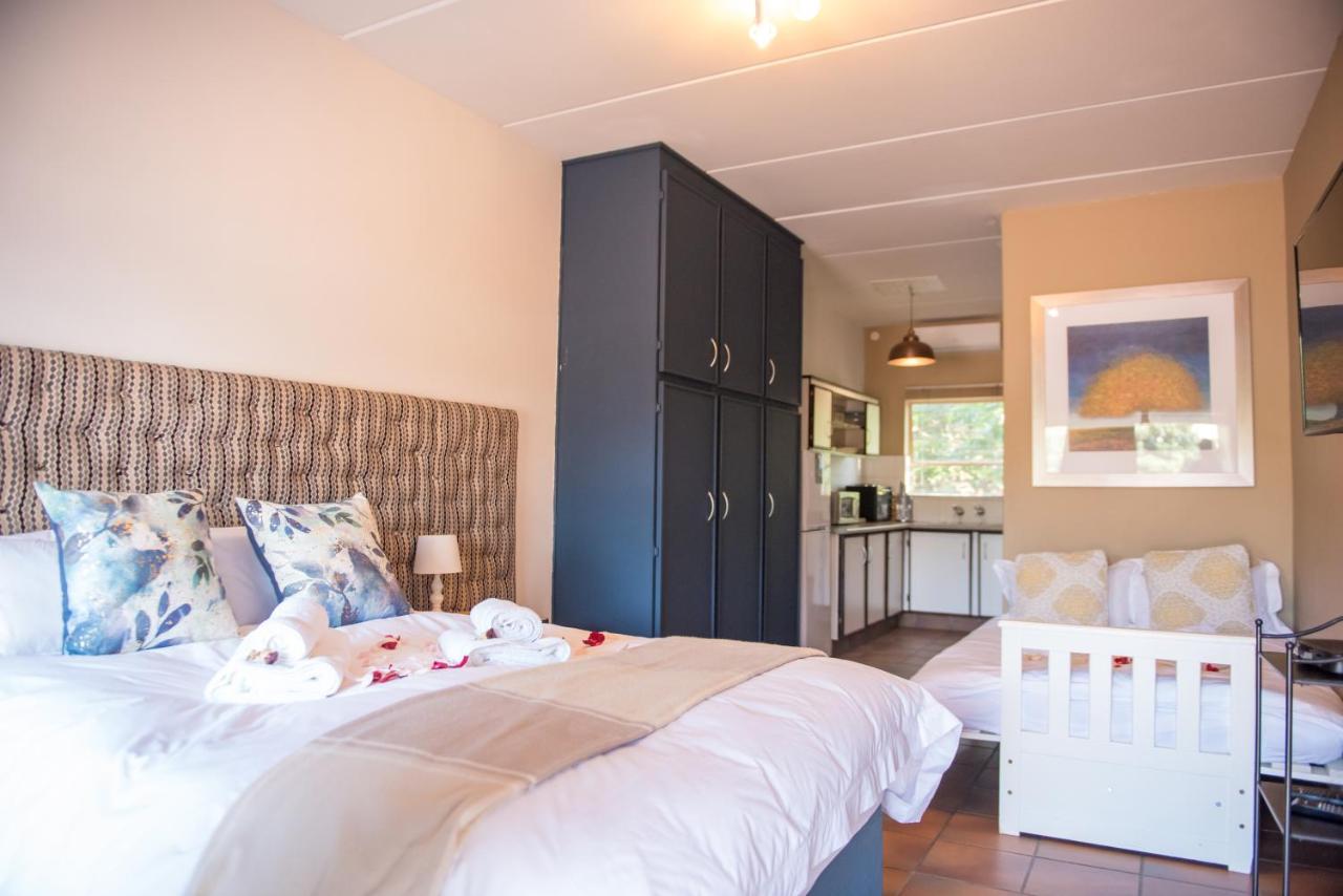 Melrose Place Guestrooms Potchefstroom Bagian luar foto